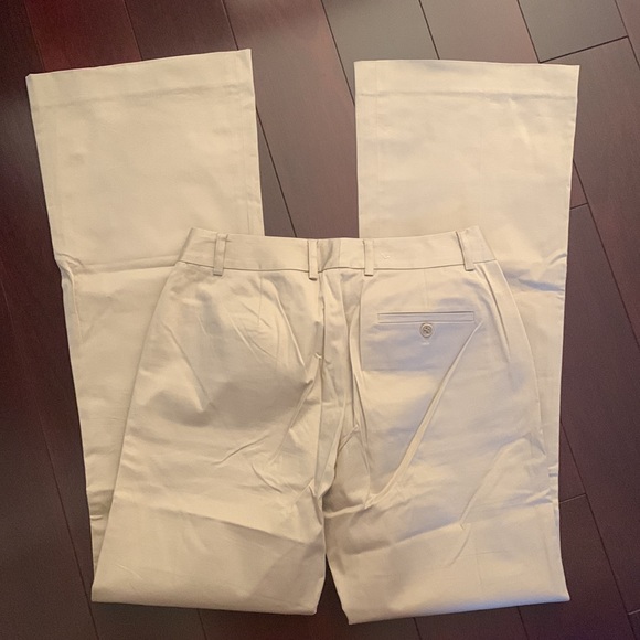 Khaki pants from Club Monaco - Picture 3 of 3